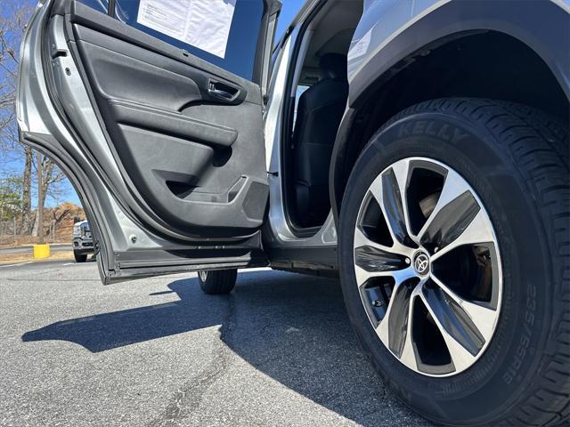 used 2021 Toyota Highlander car, priced at $27,988
