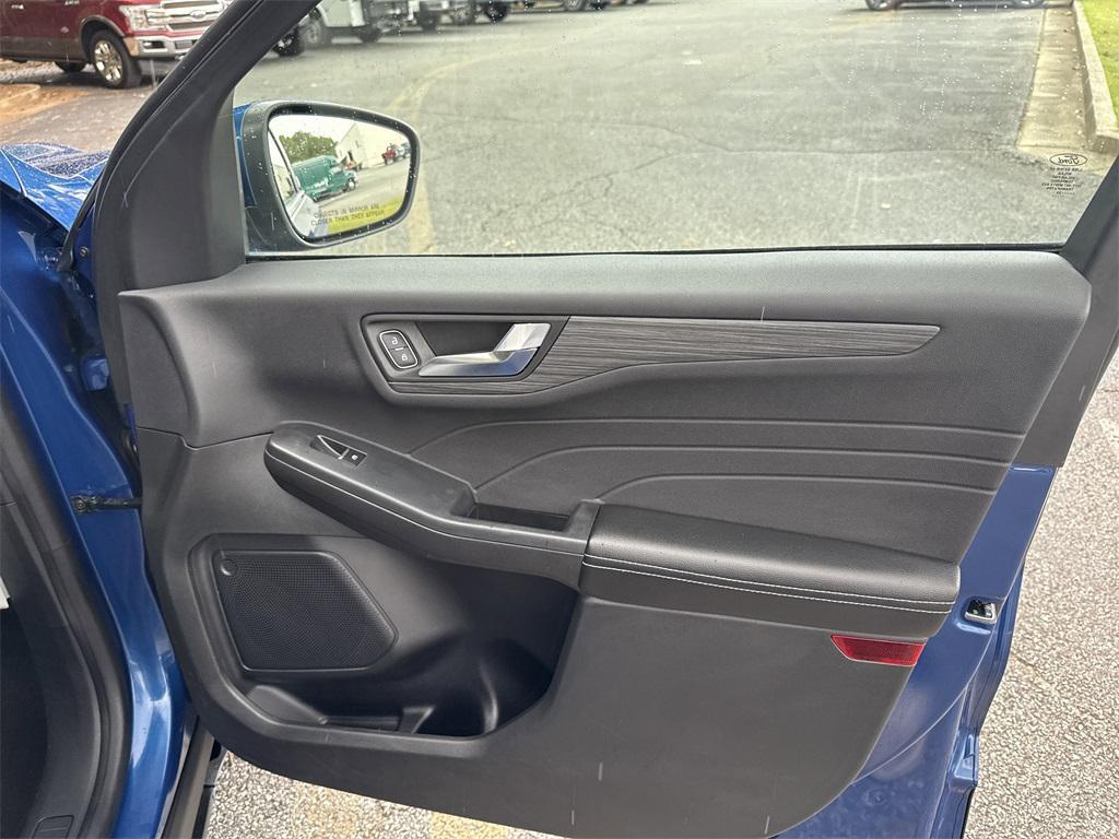 used 2023 Ford Escape car, priced at $26,750