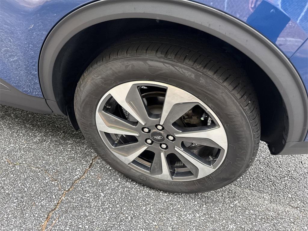 used 2023 Ford Escape car, priced at $26,750
