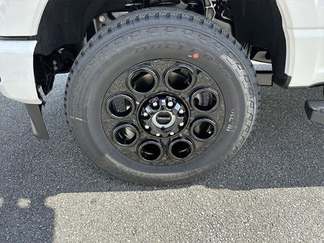 new 2025 Ford F-250 car, priced at $90,490