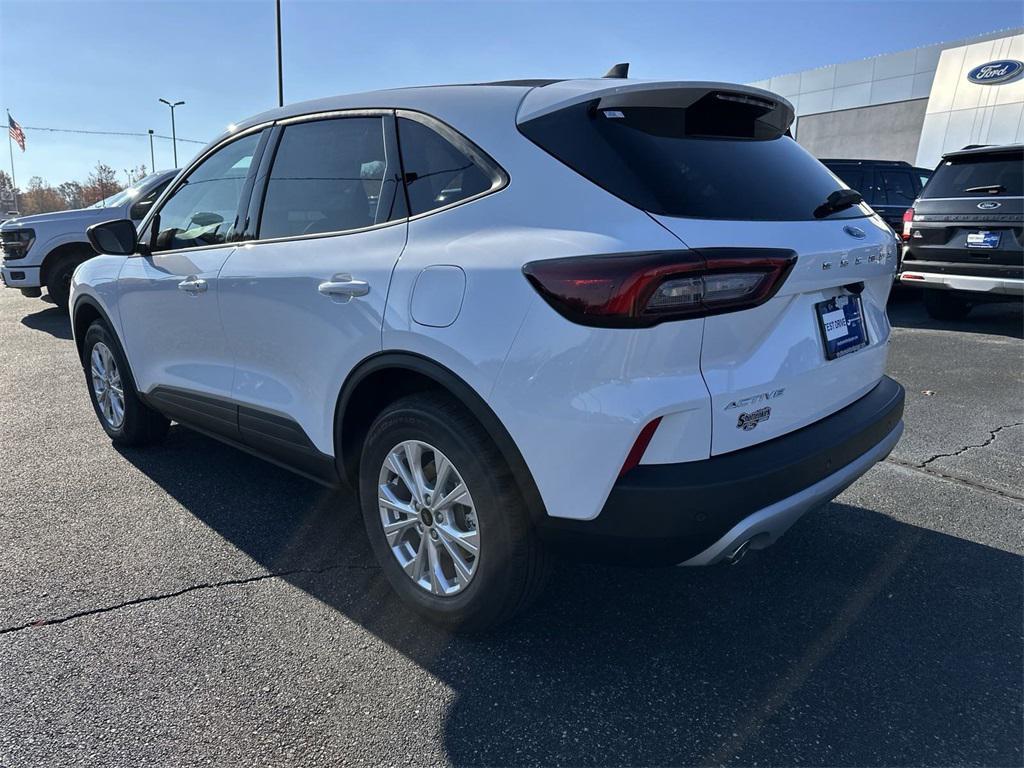 new 2025 Ford Escape car, priced at $28,875