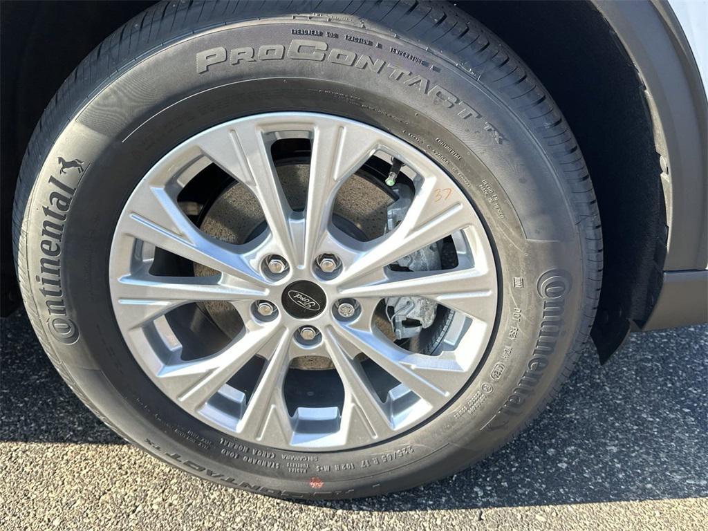new 2025 Ford Escape car, priced at $28,875