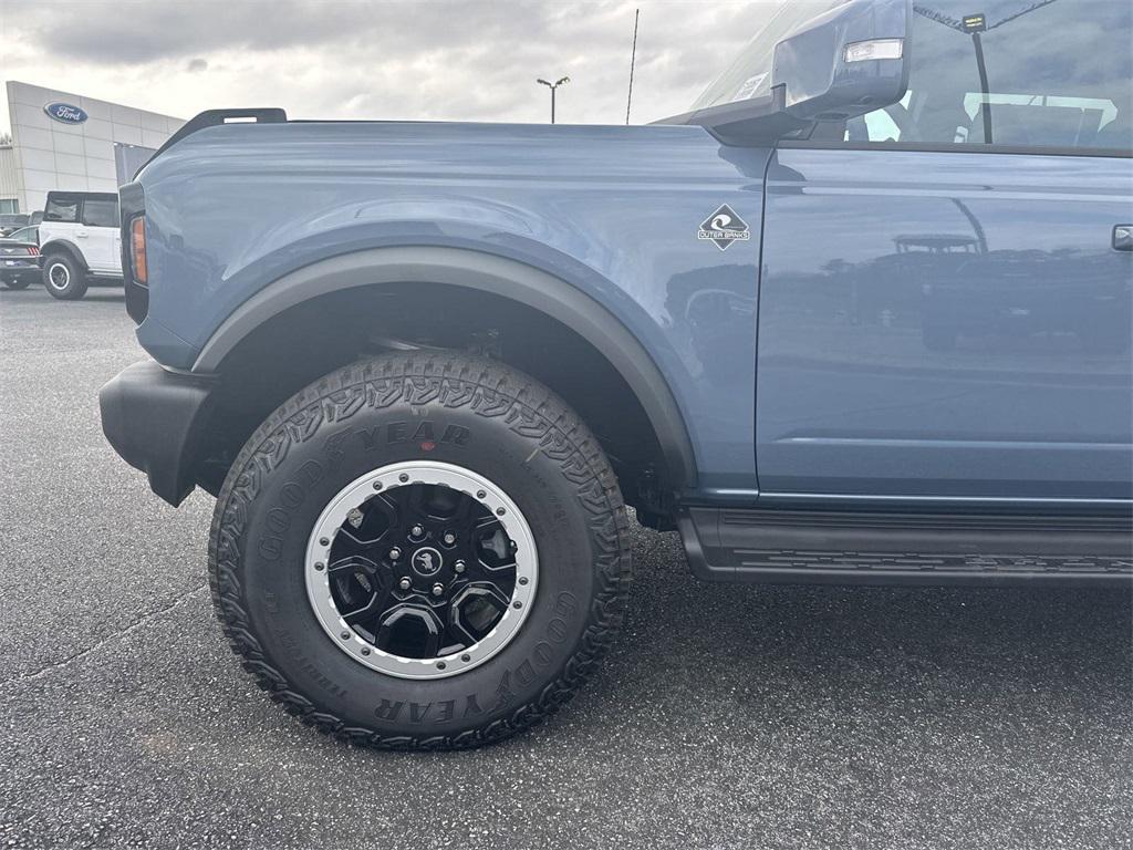 new 2025 Ford Bronco car, priced at $60,040