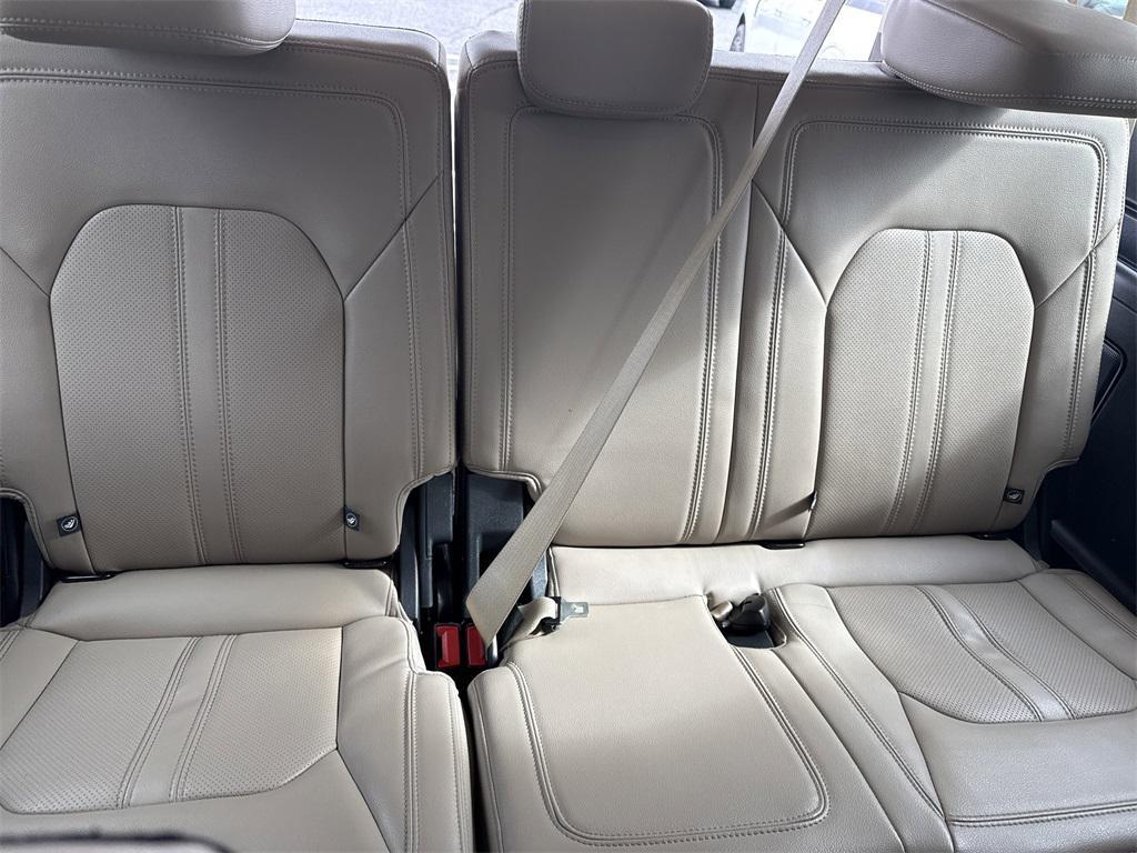 used 2024 Ford Expedition car, priced at $54,450