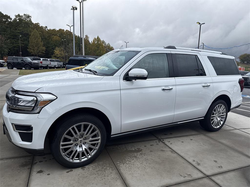 used 2024 Ford Expedition car, priced at $54,450
