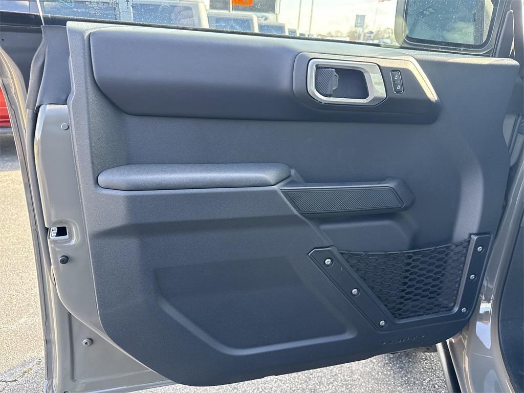 new 2025 Ford Bronco car, priced at $59,225