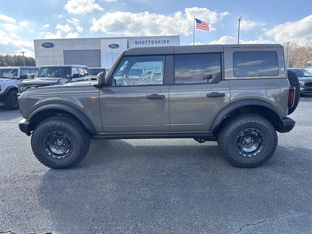 new 2025 Ford Bronco car, priced at $59,225