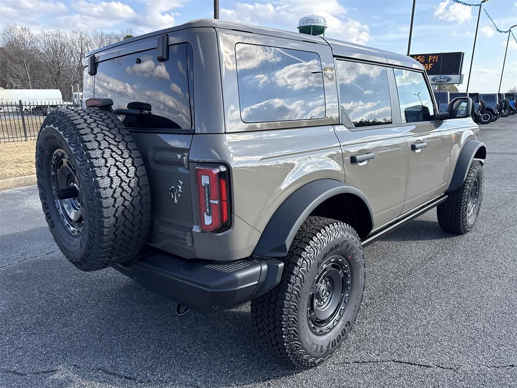 new 2025 Ford Bronco car, priced at $59,225