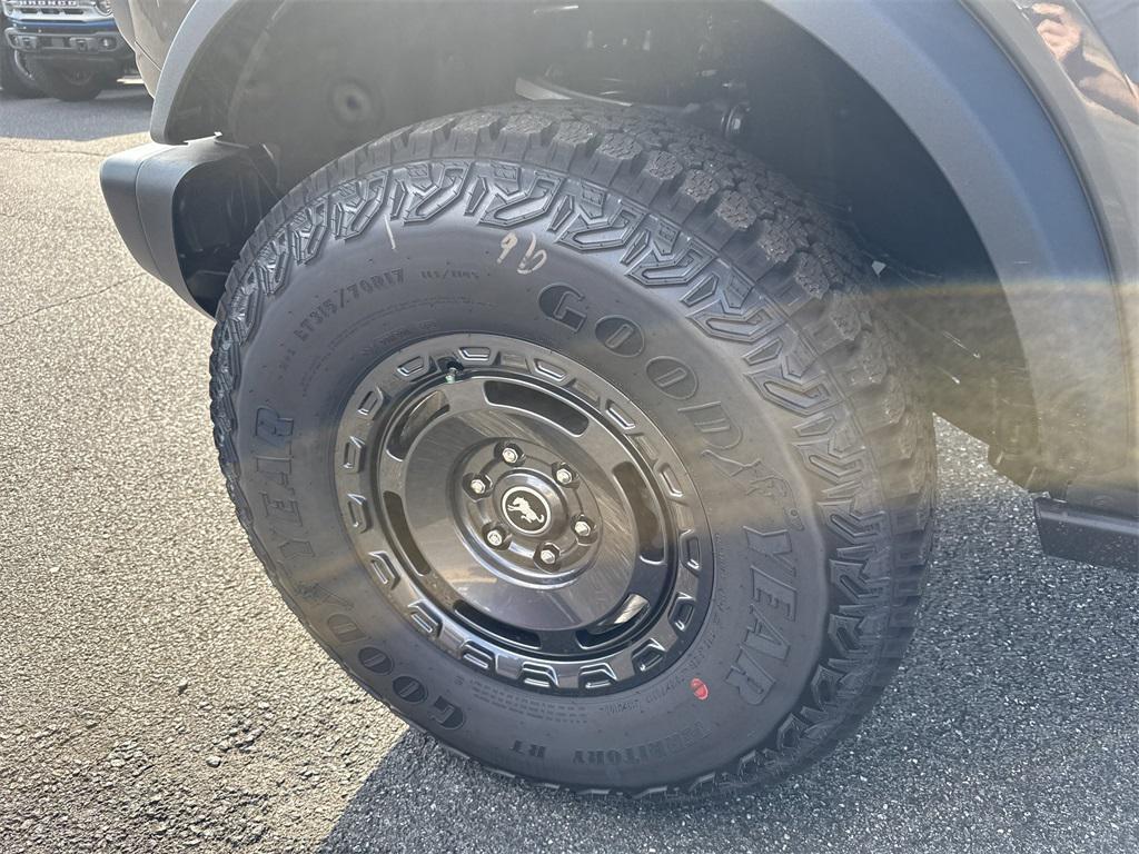 new 2025 Ford Bronco car, priced at $59,225