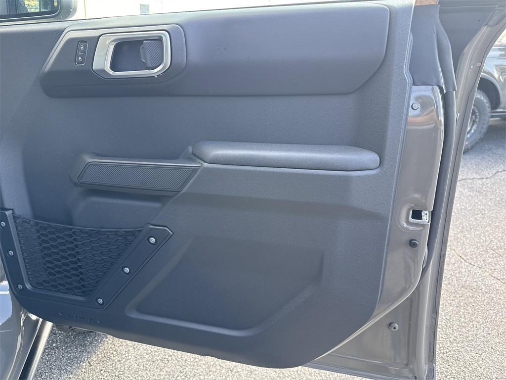 new 2025 Ford Bronco car, priced at $59,225