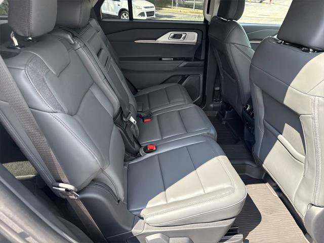 new 2025 Ford Explorer car, priced at $41,950