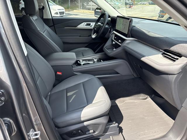 new 2025 Ford Explorer car, priced at $41,950