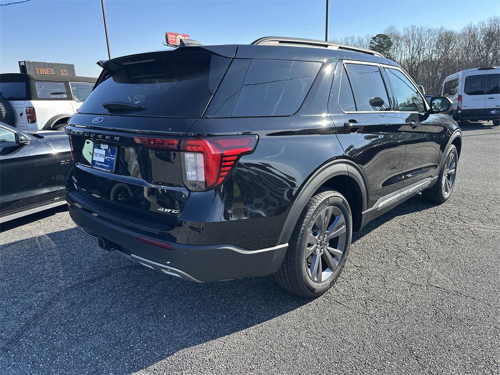 new 2025 Ford Explorer car, priced at $43,900