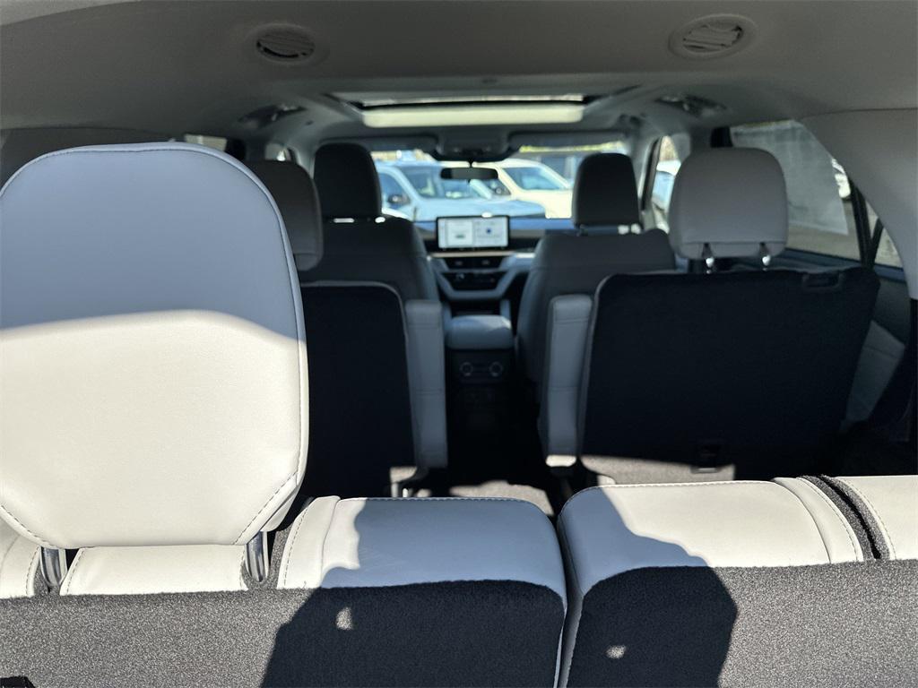 new 2025 Ford Explorer car, priced at $43,900