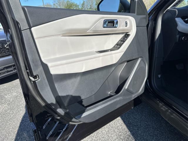 new 2025 Ford Explorer car, priced at $46,900