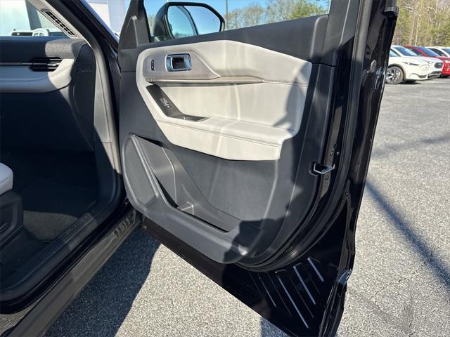 new 2025 Ford Explorer car, priced at $46,900