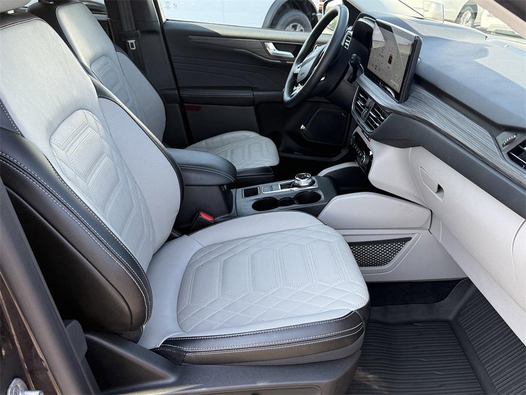 used 2023 Ford Escape car, priced at $25,350