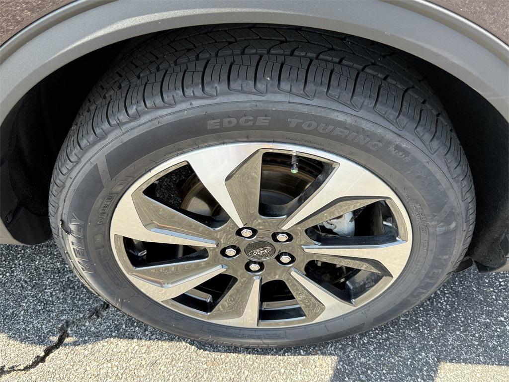 used 2023 Ford Escape car, priced at $25,350