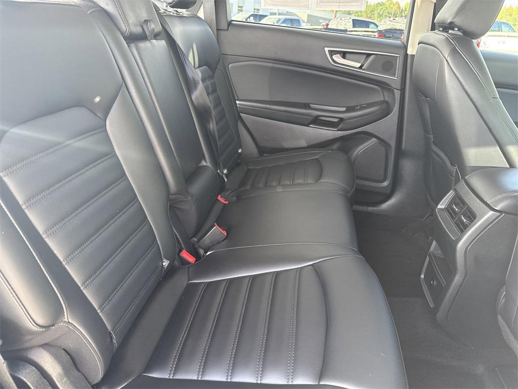 used 2024 Ford Edge car, priced at $23,628