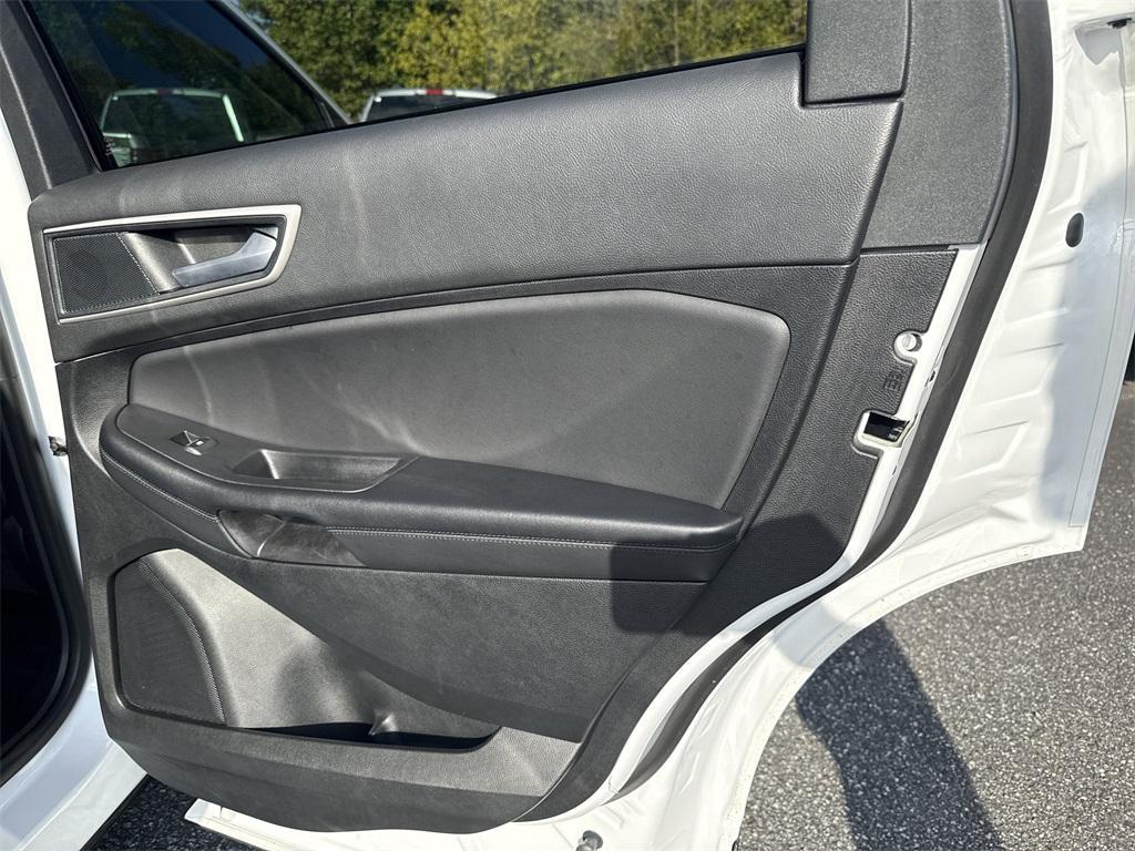 used 2024 Ford Edge car, priced at $23,628
