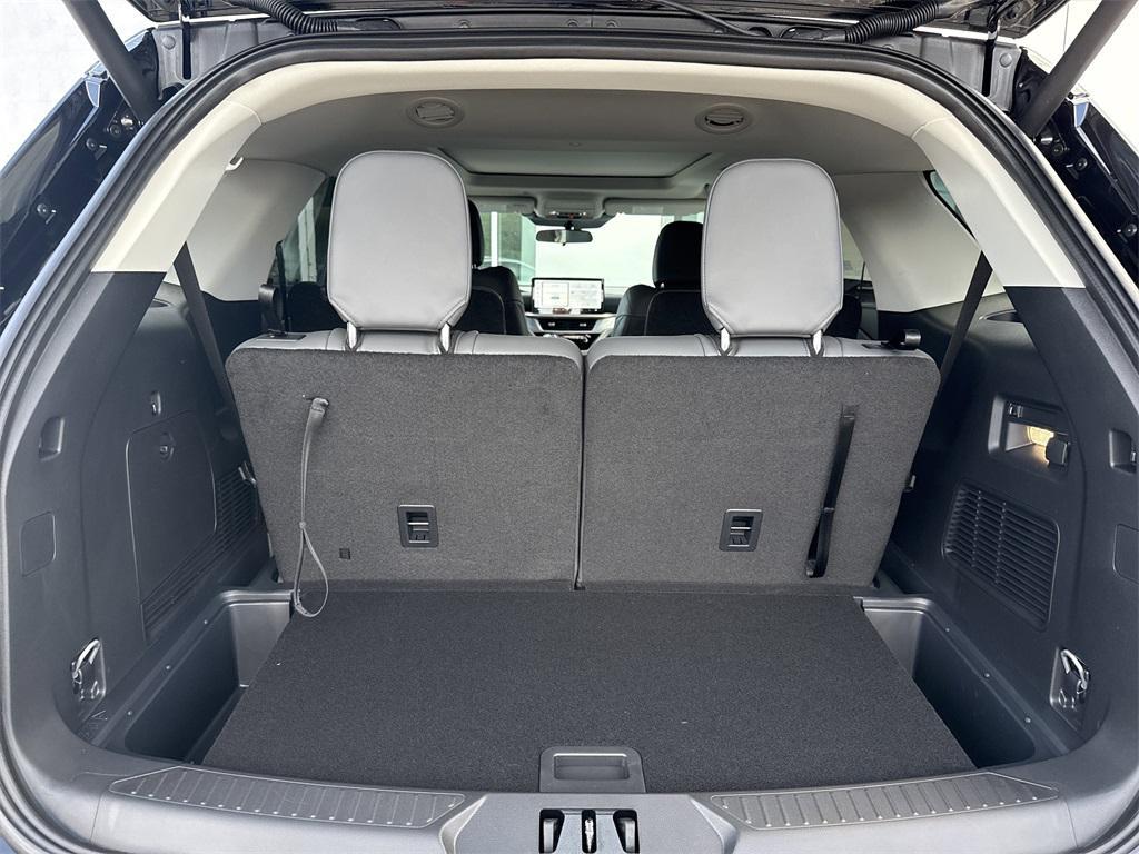 new 2025 Ford Explorer car, priced at $47,355