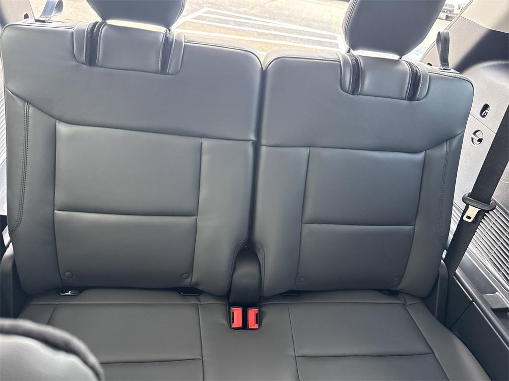 new 2025 Ford Explorer car, priced at $47,355