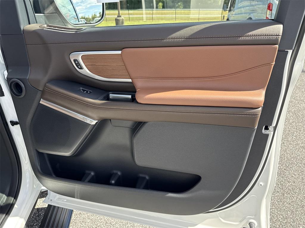 new 2025 Ford Expedition Max car, priced at $89,925