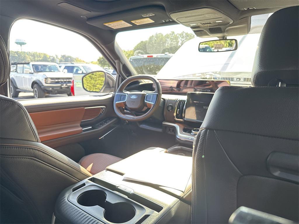 new 2025 Ford Expedition Max car, priced at $89,925