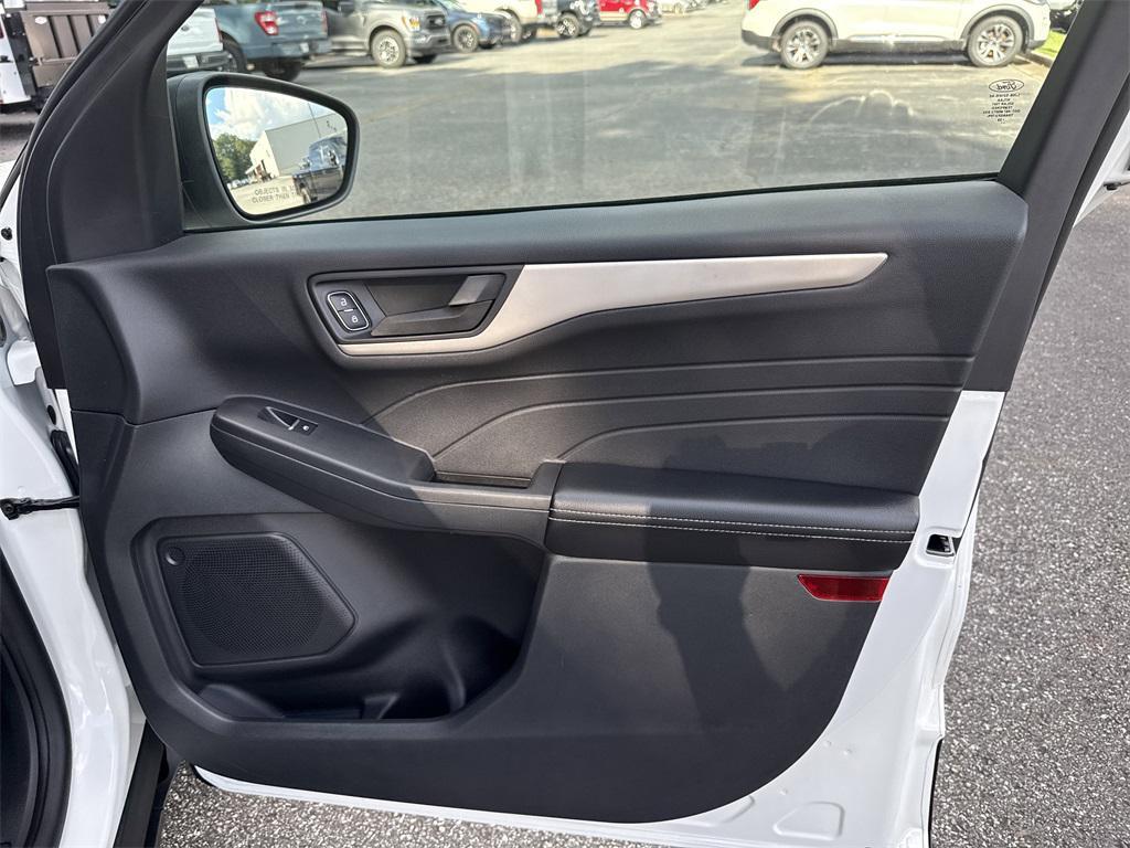 used 2022 Ford Escape car, priced at $22,350