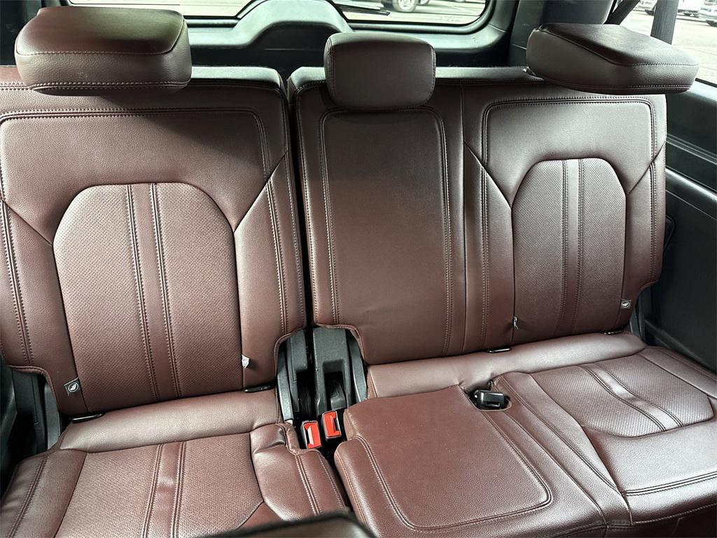 used 2024 Ford Expedition car, priced at $54,450