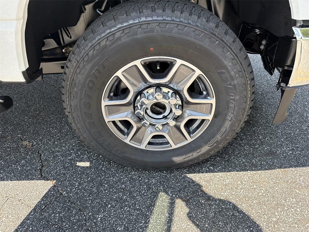 new 2025 Ford F-350 car, priced at $57,450