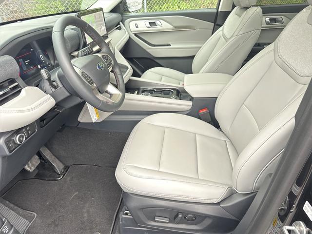 new 2025 Ford Explorer car, priced at $46,900