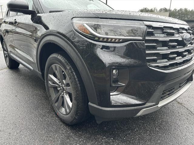 new 2025 Ford Explorer car, priced at $46,900