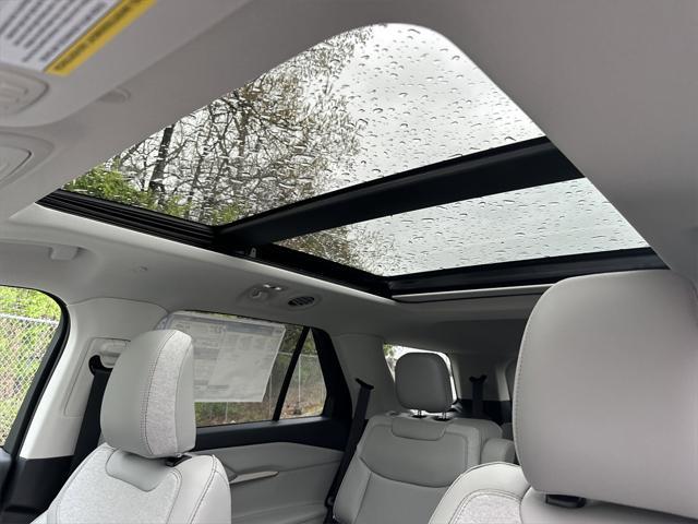 new 2025 Ford Explorer car, priced at $46,900