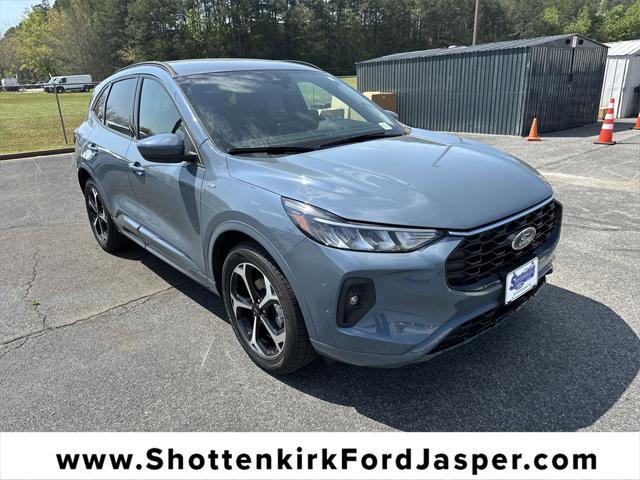 used 2023 Ford Escape car, priced at $25,323