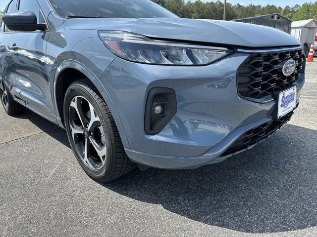 used 2023 Ford Escape car, priced at $27,800