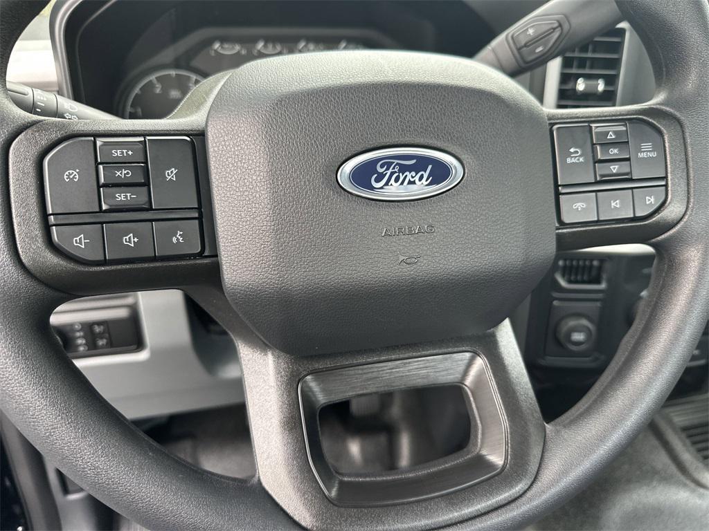 new 2025 Ford F-350 car, priced at $55,180