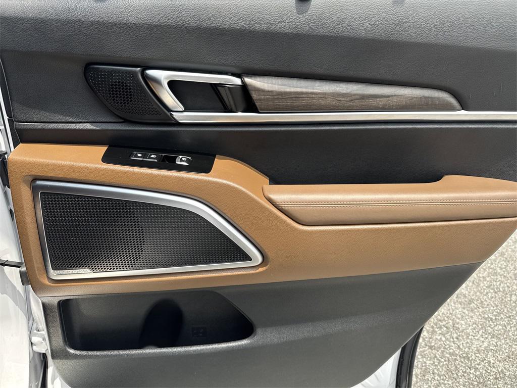 used 2022 Kia Telluride car, priced at $31,659