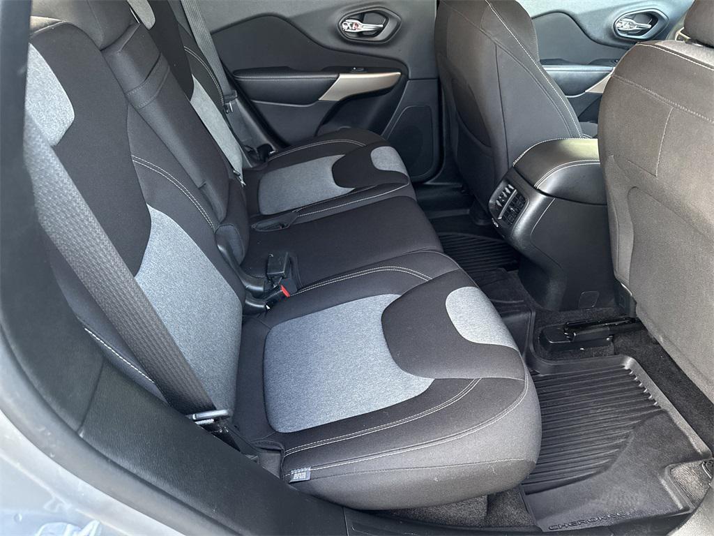 used 2018 Jeep Cherokee car, priced at $12,750