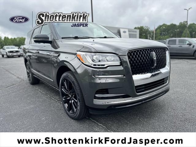 used 2022 Lincoln Navigator car, priced at $54,089