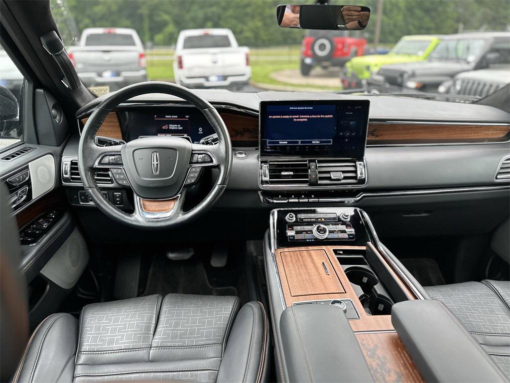 used 2022 Lincoln Navigator car, priced at $50,798