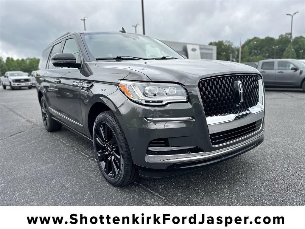 used 2022 Lincoln Navigator car, priced at $50,798