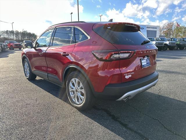 new 2025 Ford Escape car, priced at $30,070