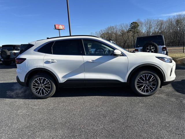 new 2025 Ford Escape car, priced at $38,890