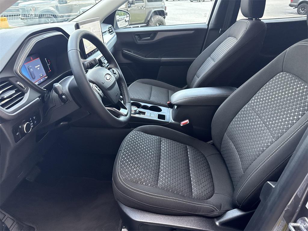 used 2023 Ford Escape car, priced at $22,750