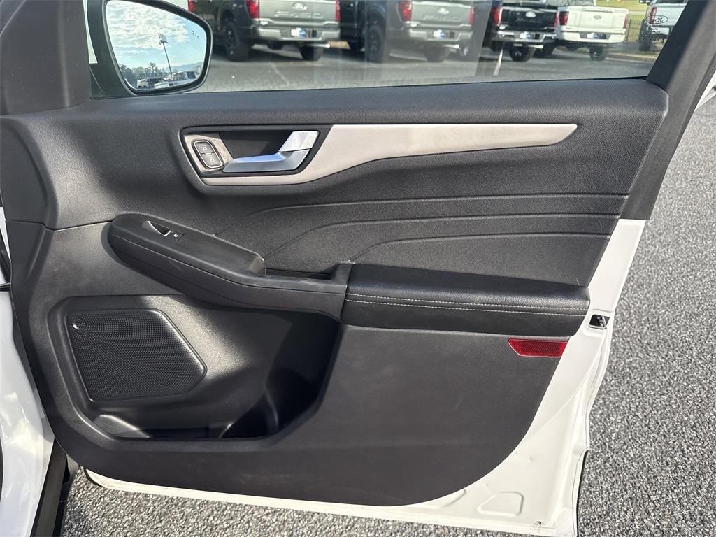 used 2022 Ford Escape car, priced at $20,750