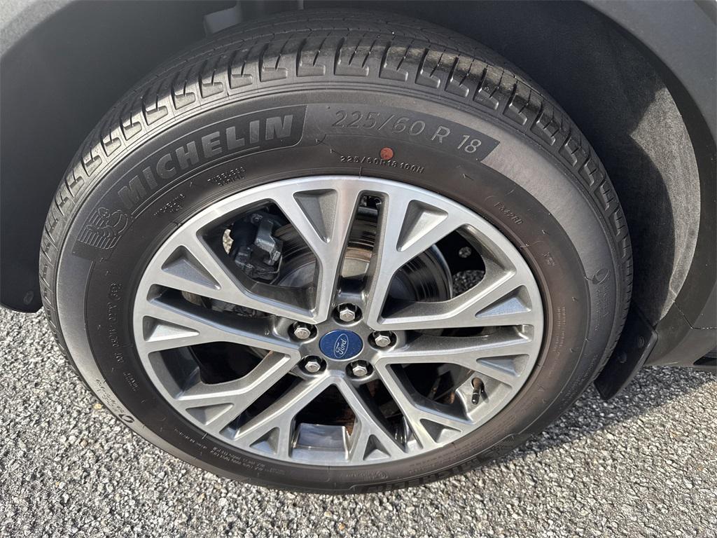 used 2022 Ford Escape car, priced at $20,750