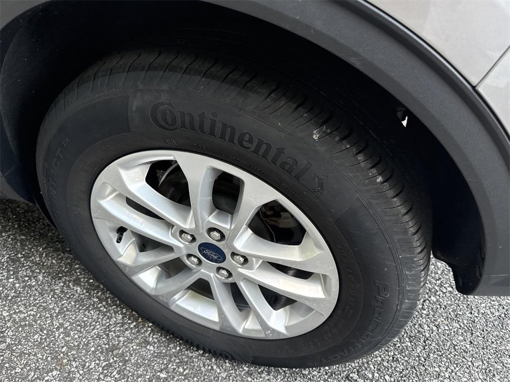 used 2022 Ford Escape car, priced at $21,370