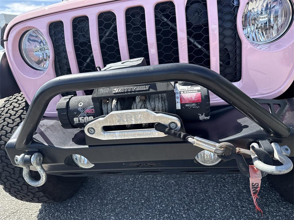 used 2020 Jeep Gladiator car, priced at $27,998