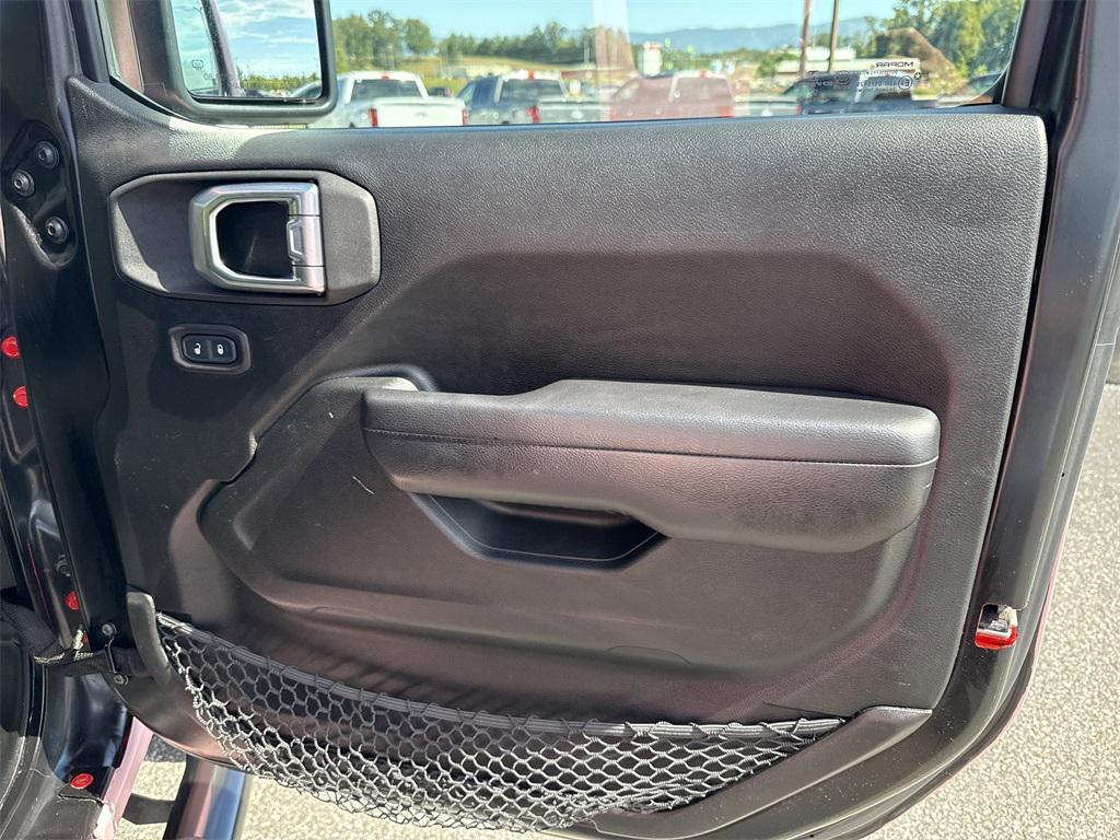 used 2020 Jeep Gladiator car, priced at $27,998
